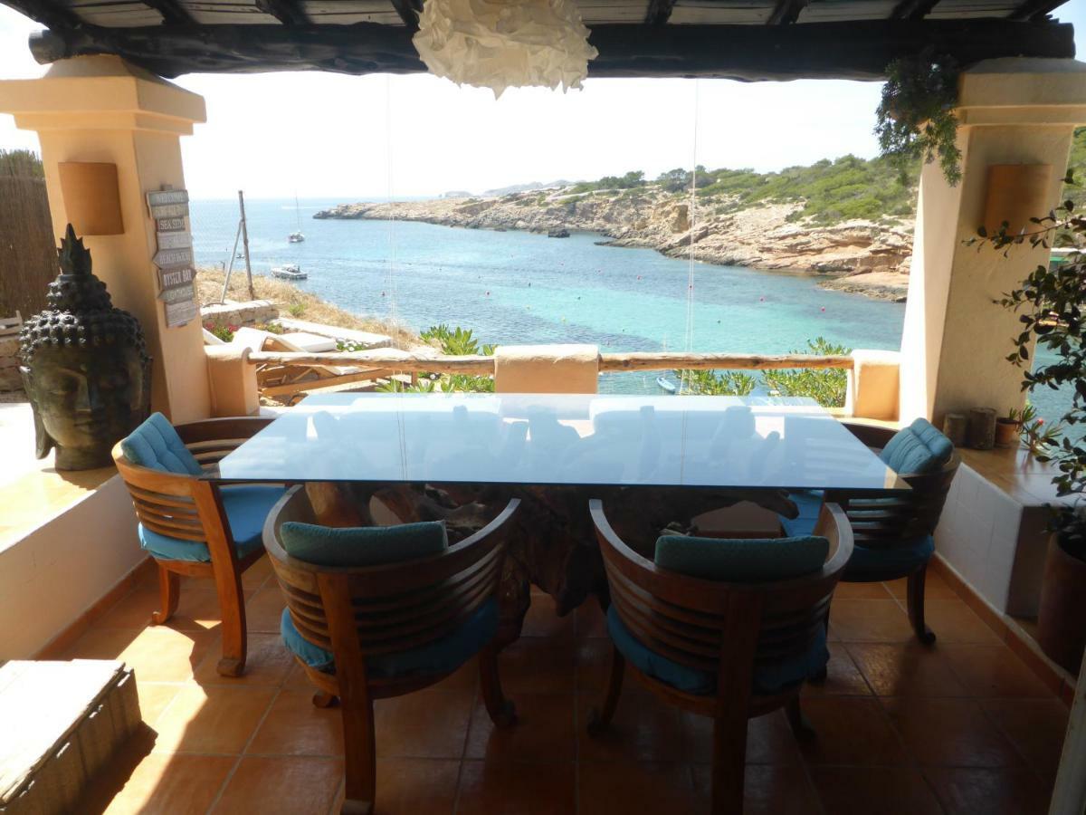 Дом отдыха Ibiza Sunset & Seafront House V3 Кала Тарида, Испания –  забронировать сейчас, цены 2024 года